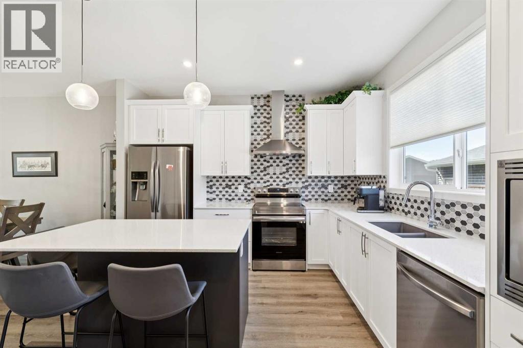 93 Wolf Gate, Okotoks, Alberta  T1S 5T9 - Photo 17 - A2307236