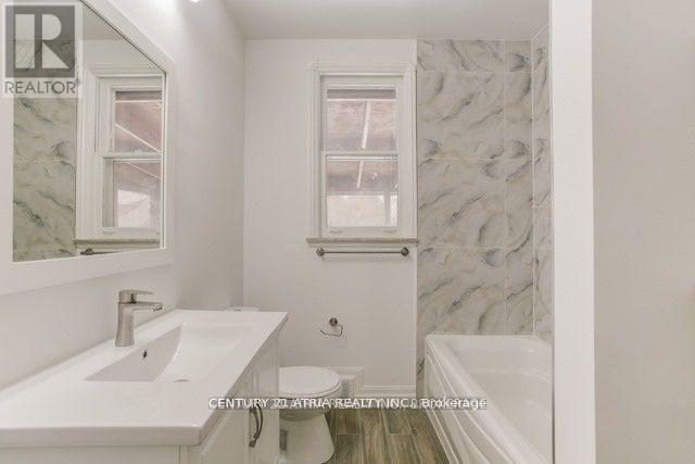46 Fenn Avenue, Toronto, Ontario  M2L 1M8 - Photo 17 - C13154512