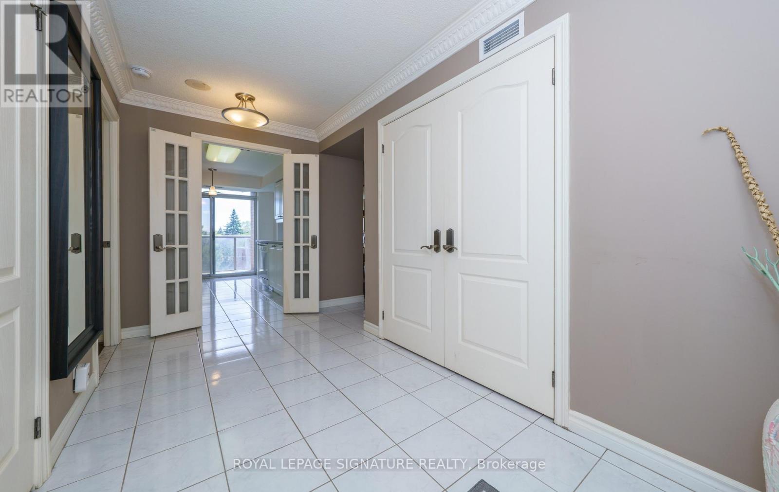 508 - 265 Ridley Boulevard, Toronto, Ontario  M5M 4N8 - Photo 5 - C13154566