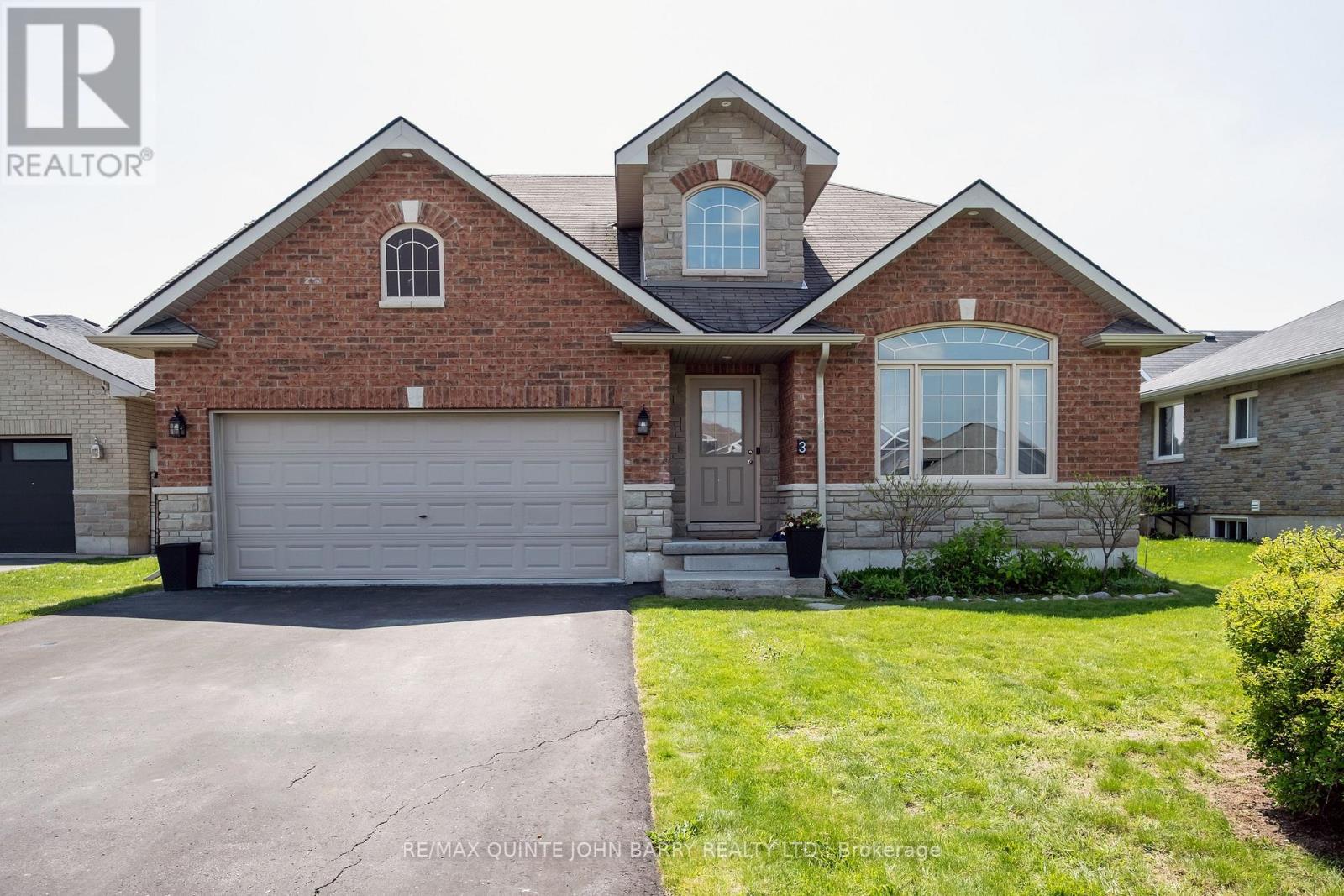 3 SPENCER COURT, Quinte West, Ontario