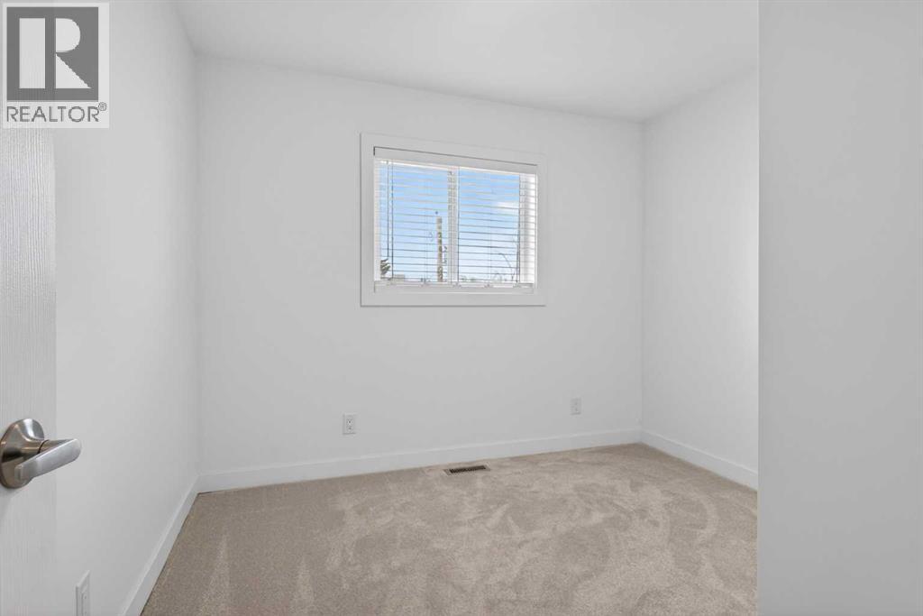 416 Thornhill Place NW, Calgary, Alberta  T2K 2S5 - Photo 30 - A2311932