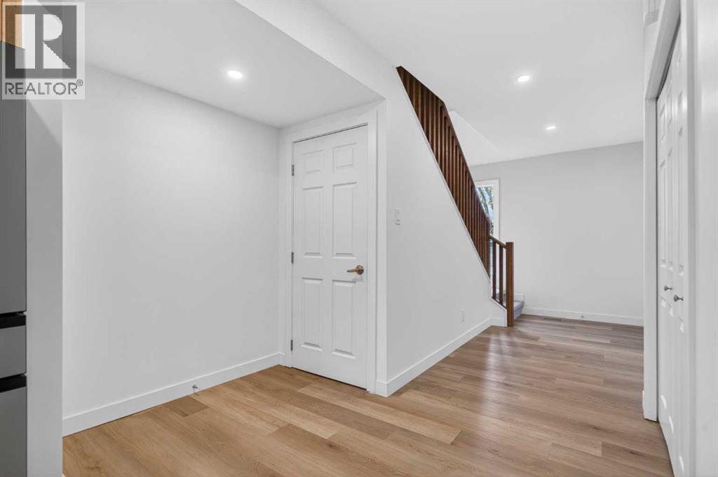 416 Thornhill Place NW, Calgary, Alberta  T2K 2S5 - Photo 20 - A2311932