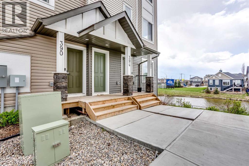 390 Canals Crossing SW, Airdrie, Alberta  T4B 4L4 - Photo 3 - A2312568