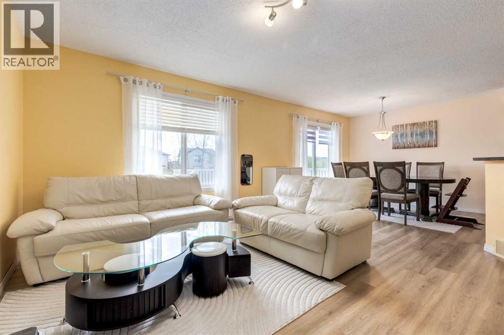 324 Evermeadow Road SW, Calgary, Alberta  T2Y 4X2 - Photo 5 - A2312668