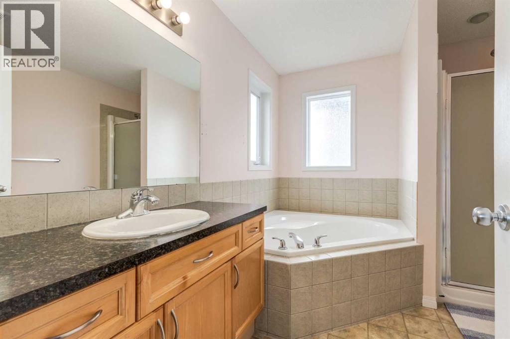 324 Evermeadow Road SW, Calgary, Alberta  T2Y 4X2 - Photo 17 - A2312668
