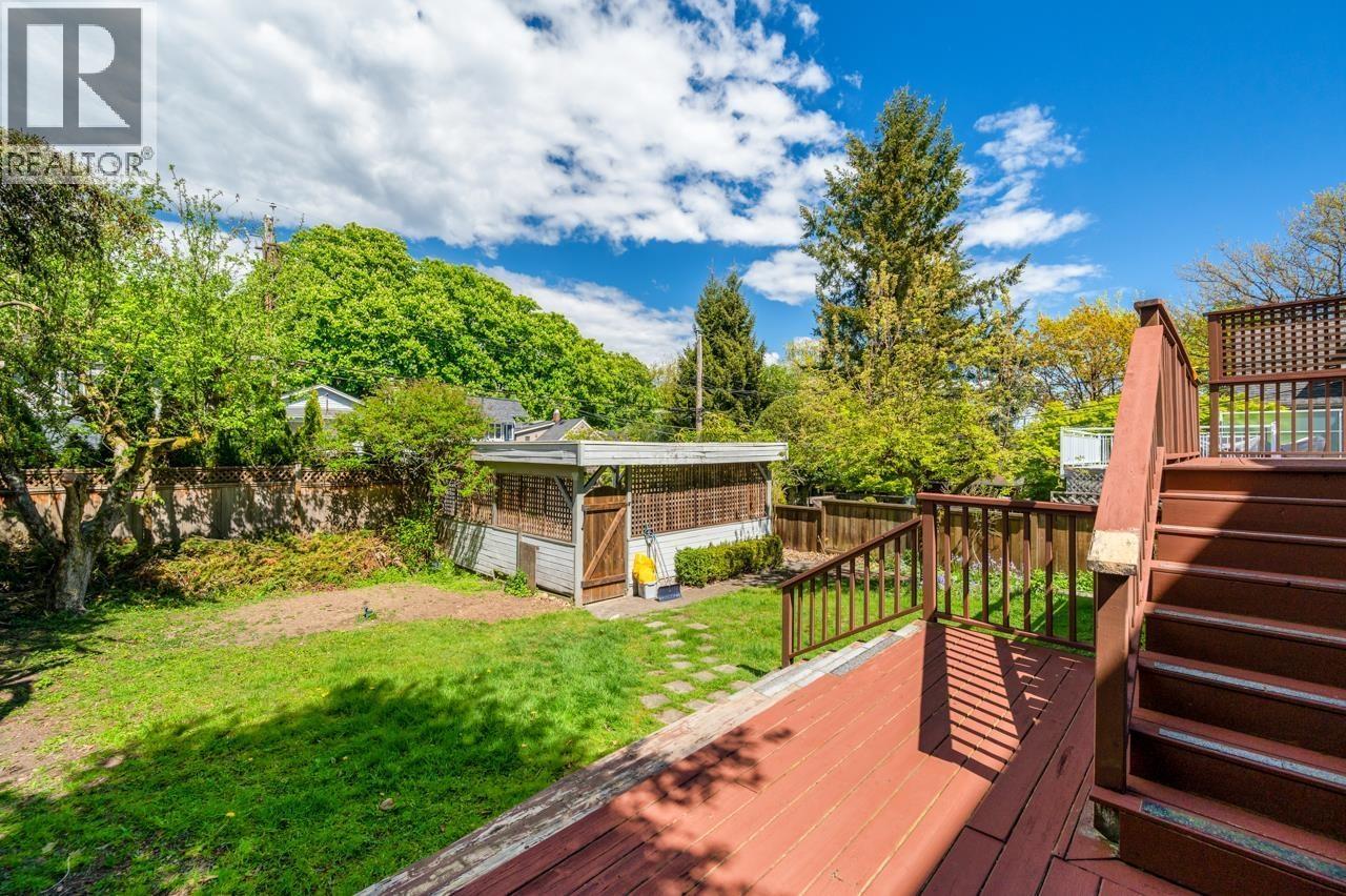 Main House 35xx W 20th Avenue, Vancouver, British Columbia  V6S 1E6 - Photo 12 - R3126191