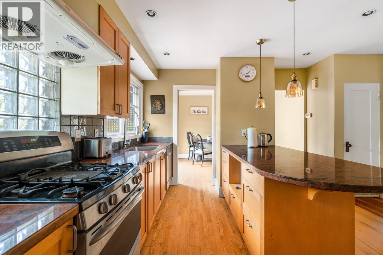 Main House 35xx W 20th Avenue, Vancouver, British Columbia  V6S 1E6 - Photo 14 - R3126191