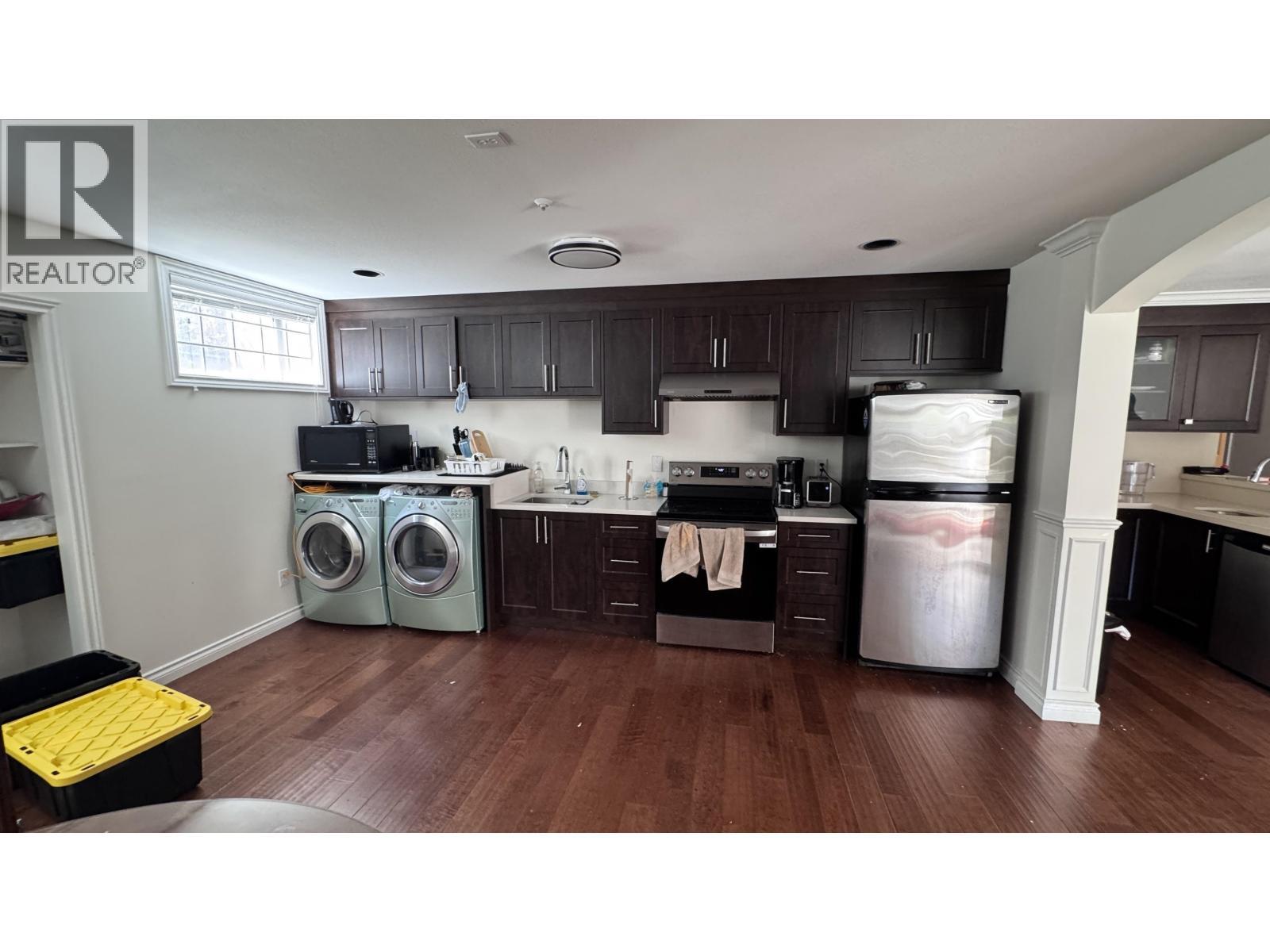 7188 Beechwood Street, Vancouver, British Columbia  V3N 2M8 - Photo 2 - R3126201