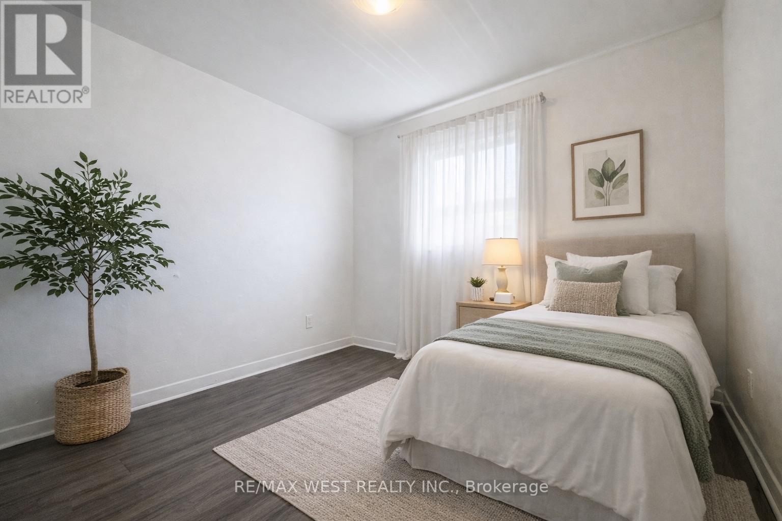 25 Bimini Crescent, Toronto, Ontario  M3N 1S1 - Photo 12 - W13153880