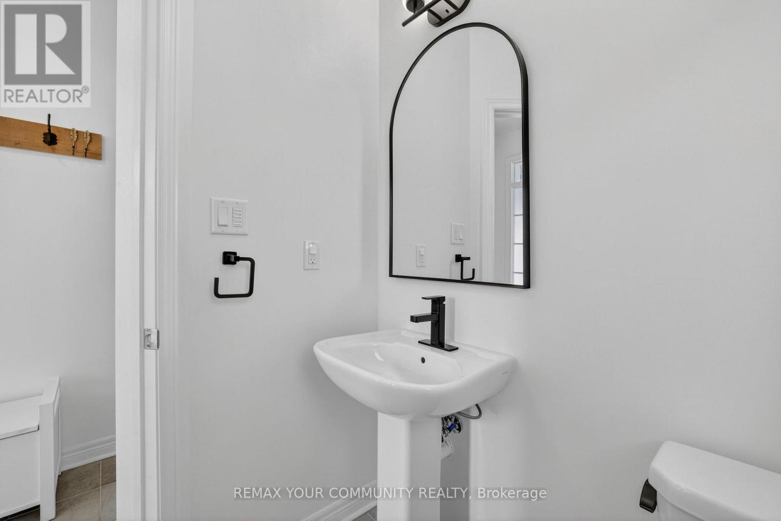 668 West Park Avenue, Bradford West Gwillimbury (Bradford), Ontario  L3Z 0N2 - Photo 21 - N13154446