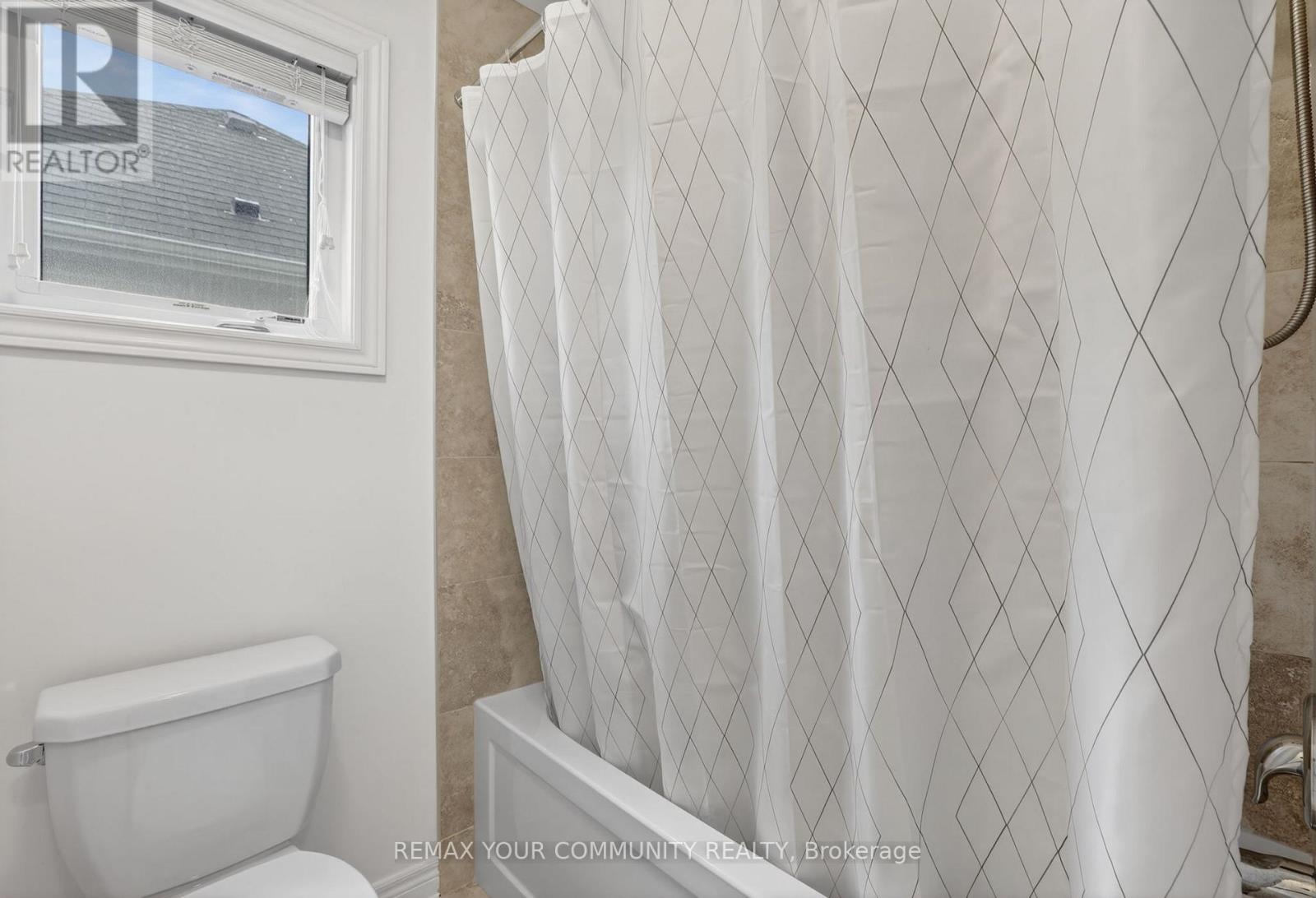 668 West Park Avenue, Bradford West Gwillimbury (Bradford), Ontario  L3Z 0N2 - Photo 31 - N13154446