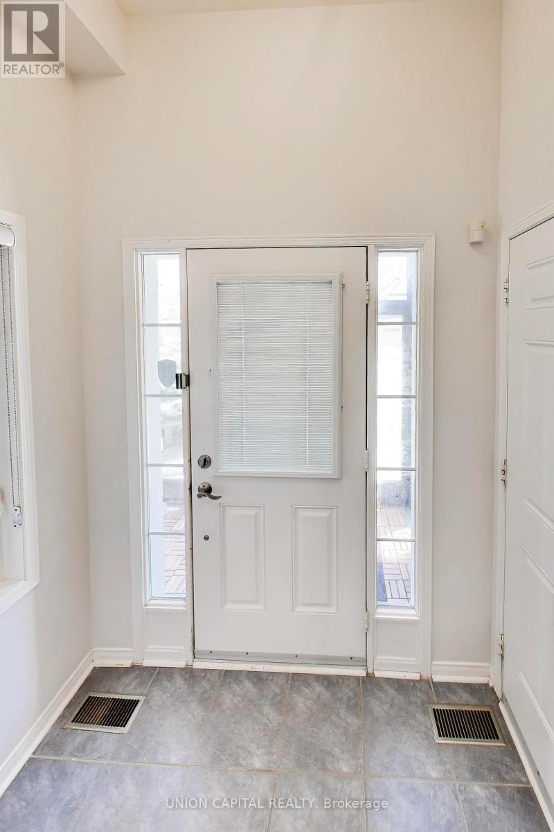 406 Reeves Way Boulevard, Whitchurch-Stouffville, Ontario  L4A 0H3 - Photo 9 - N13154474