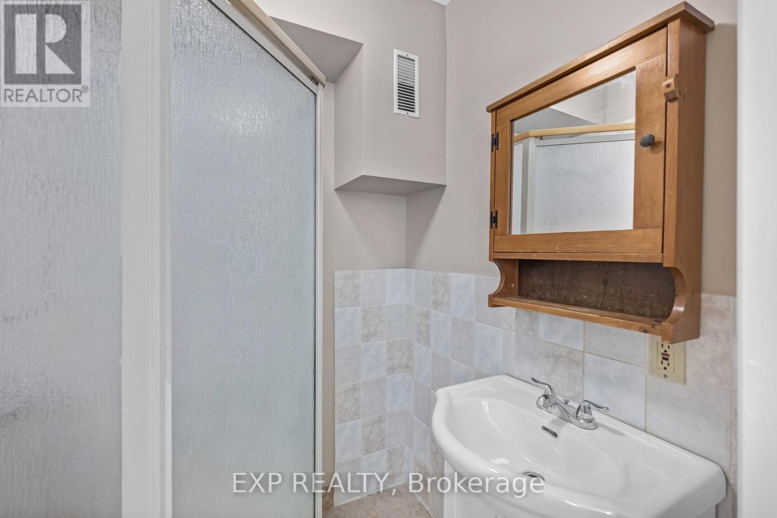 21023 Dalton Road, Georgina, Ontario  L0E 1L0 - Photo 17 - N13154496