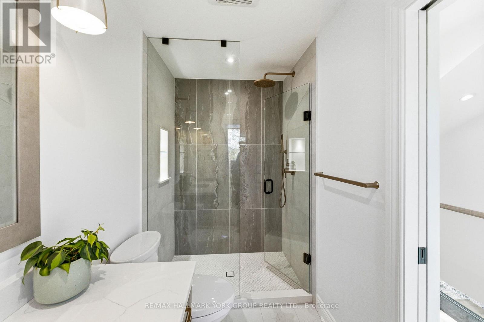 281 Hedge Road, Georgina, Ontario  L0E 1R0 - Photo 34 - N13154540