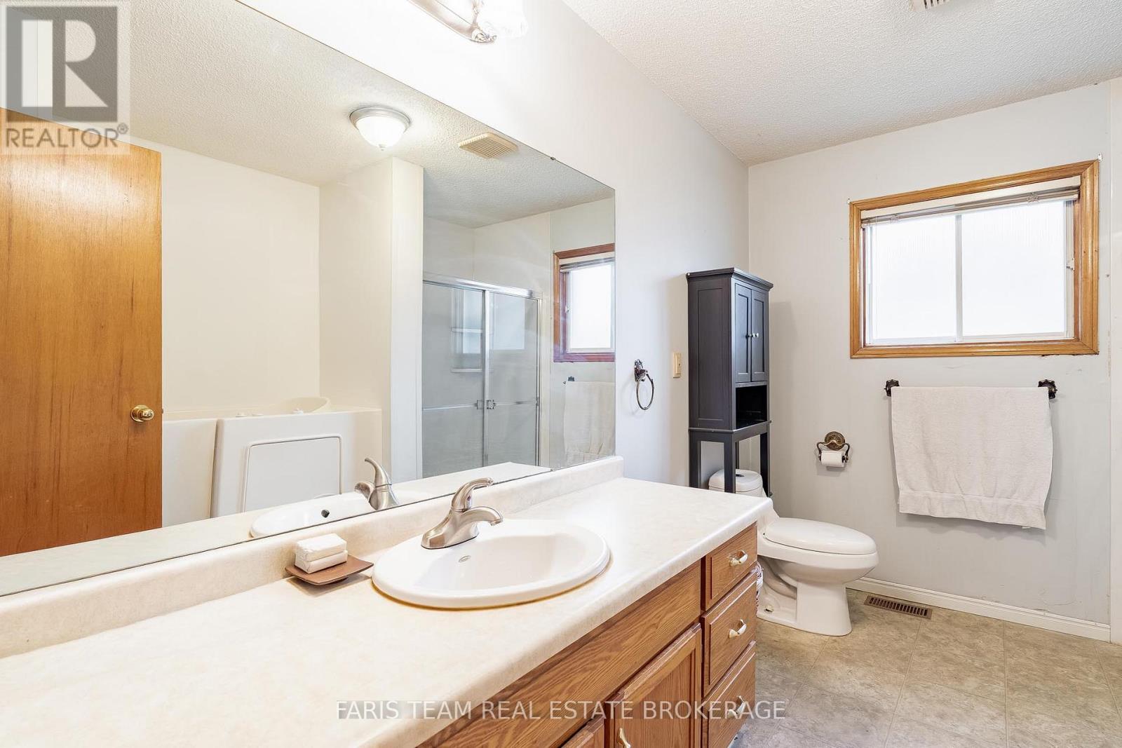 466 Trillium Street, Tay, Ontario  L0K 2A0 - Photo 19 - S13154538