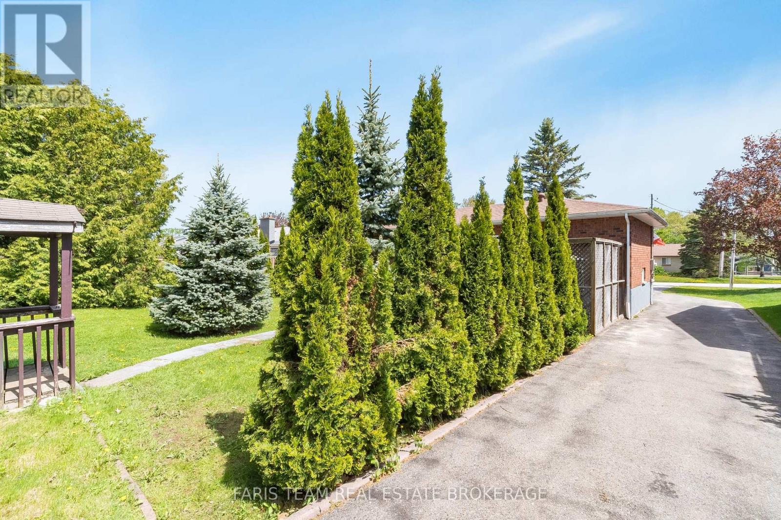 466 Trillium Street, Tay, Ontario  L0K 2A0 - Photo 29 - S13154538
