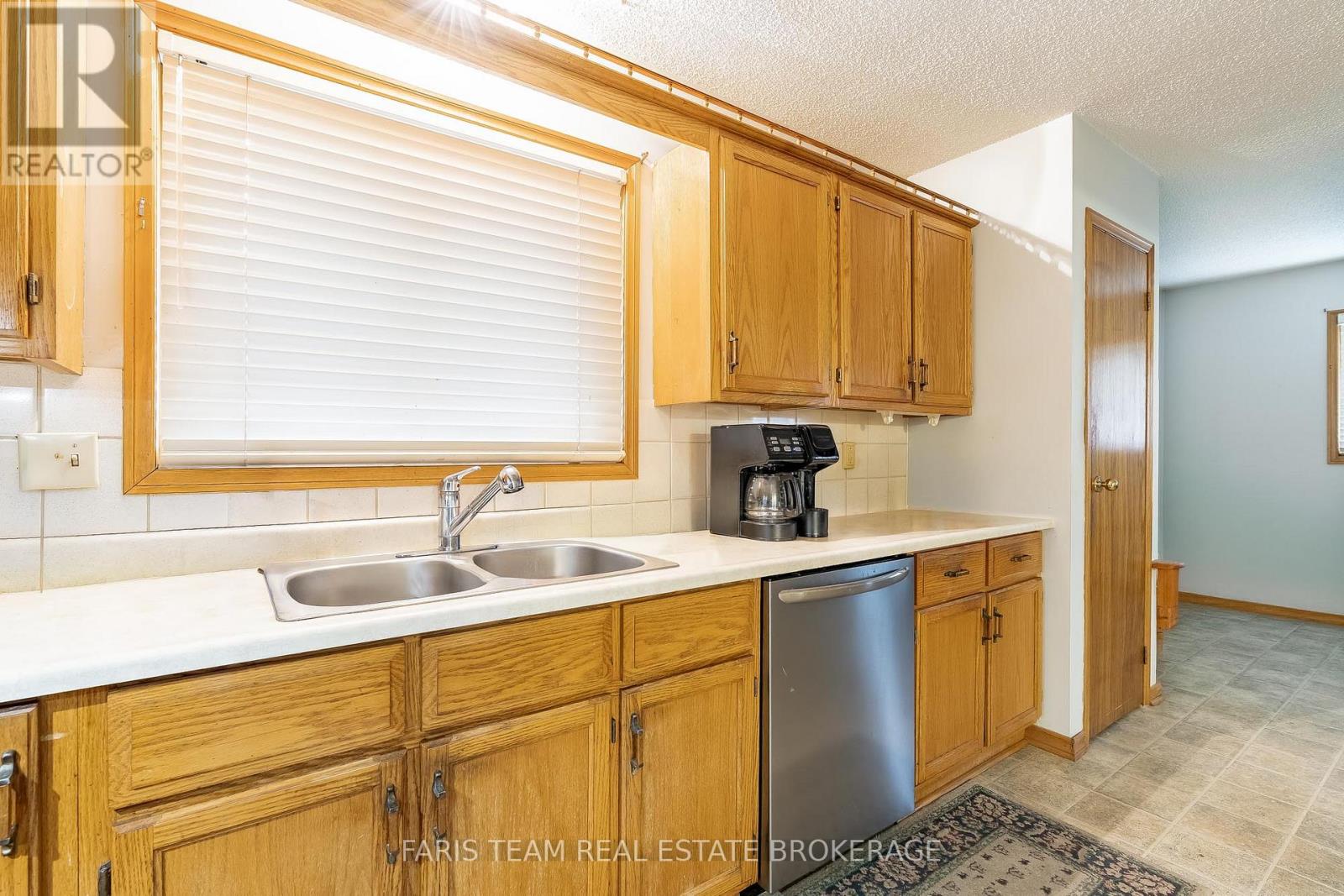 466 Trillium Street, Tay, Ontario  L0K 2A0 - Photo 7 - S13154538