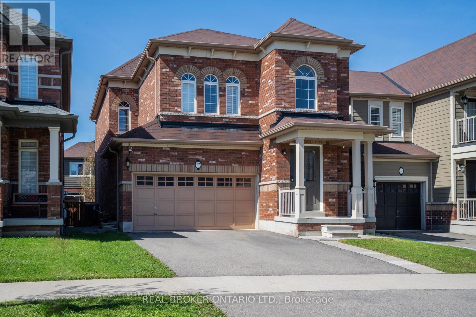 27 FINGLAND CRESCENT, Hamilton, Ontario