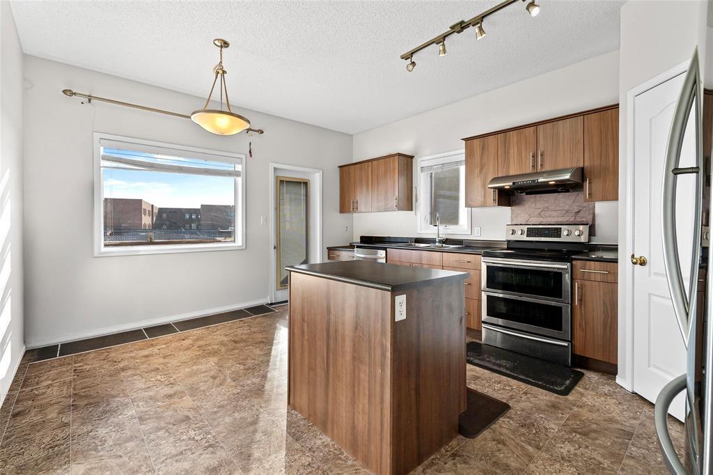 100 Mosselle Drive, Winnipeg, Manitoba  R2P 1M7 - Photo 5 - 202604535