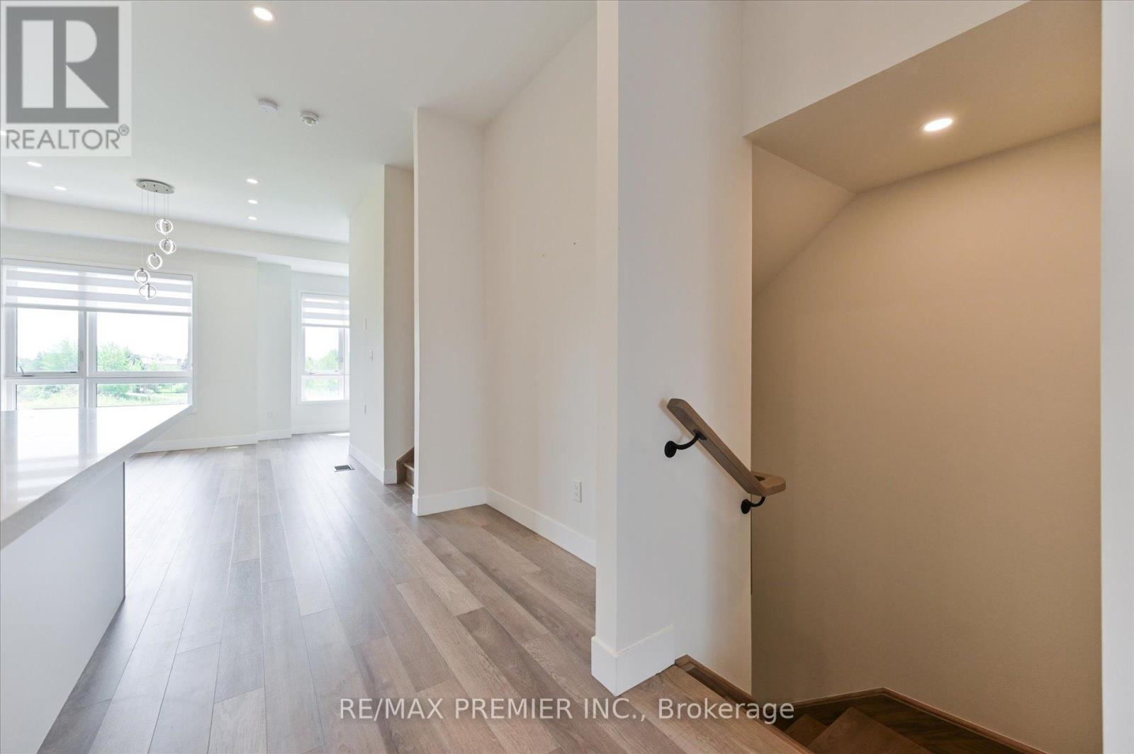 40 Nine Mile Lane, Richmond Hill, Ontario  L4C 5S6 - Photo 4 - N13154648
