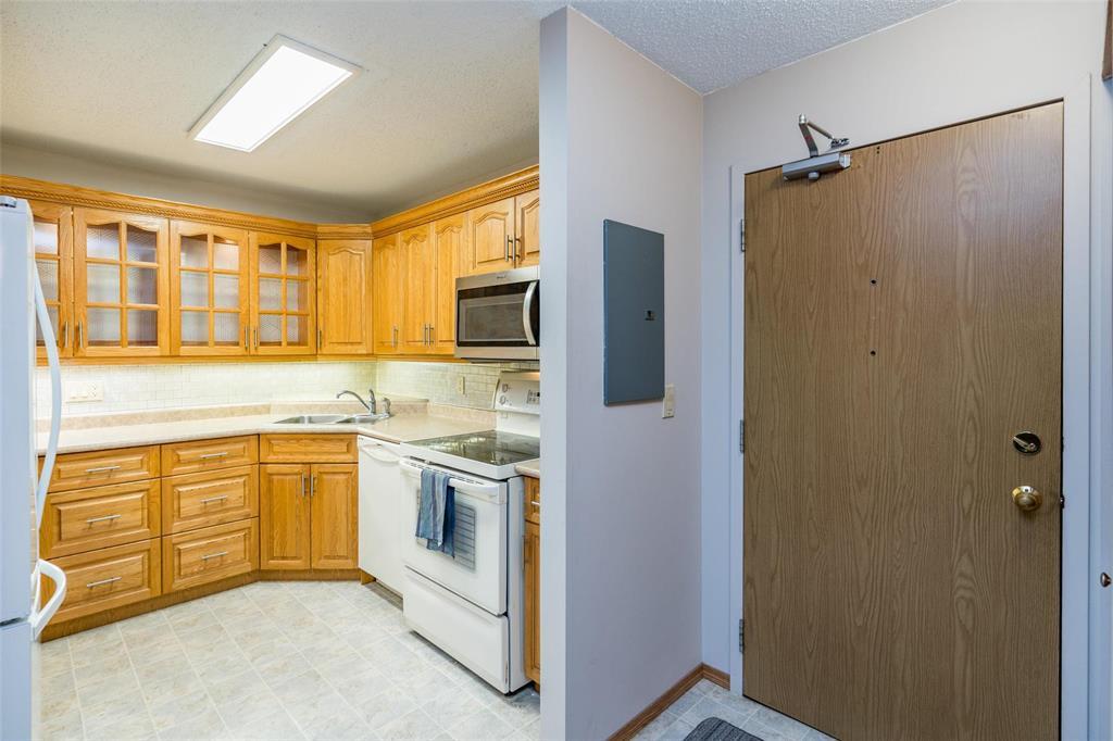 116 1671 Plessis Road, Winnipeg, Manitoba  R3W 1M1 - Photo 3 - 202611287