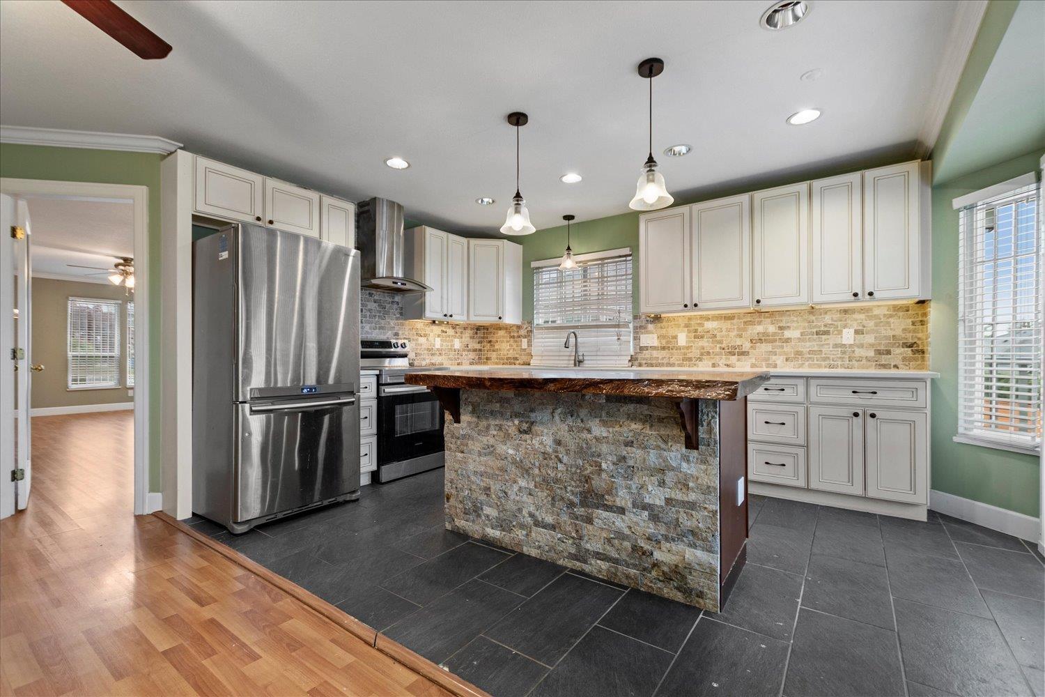 3319 Firhill Drive, Abbotsford, British Columbia  V2T 5L4 - Photo 16 - R3125316
