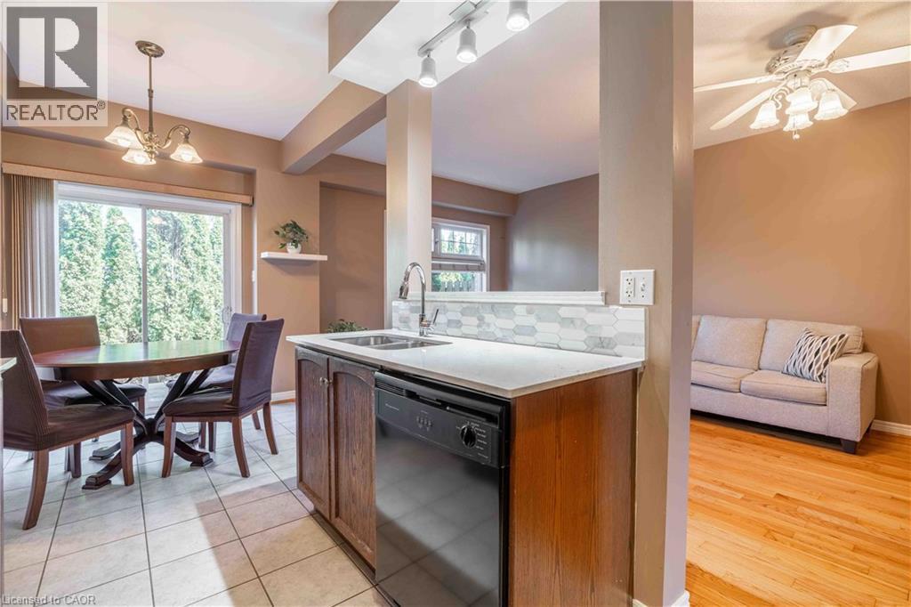 232 Stonehenge Drive Unit# 26, Ancaster, Ontario  L9K 1R5 - Photo 13 - 40832207