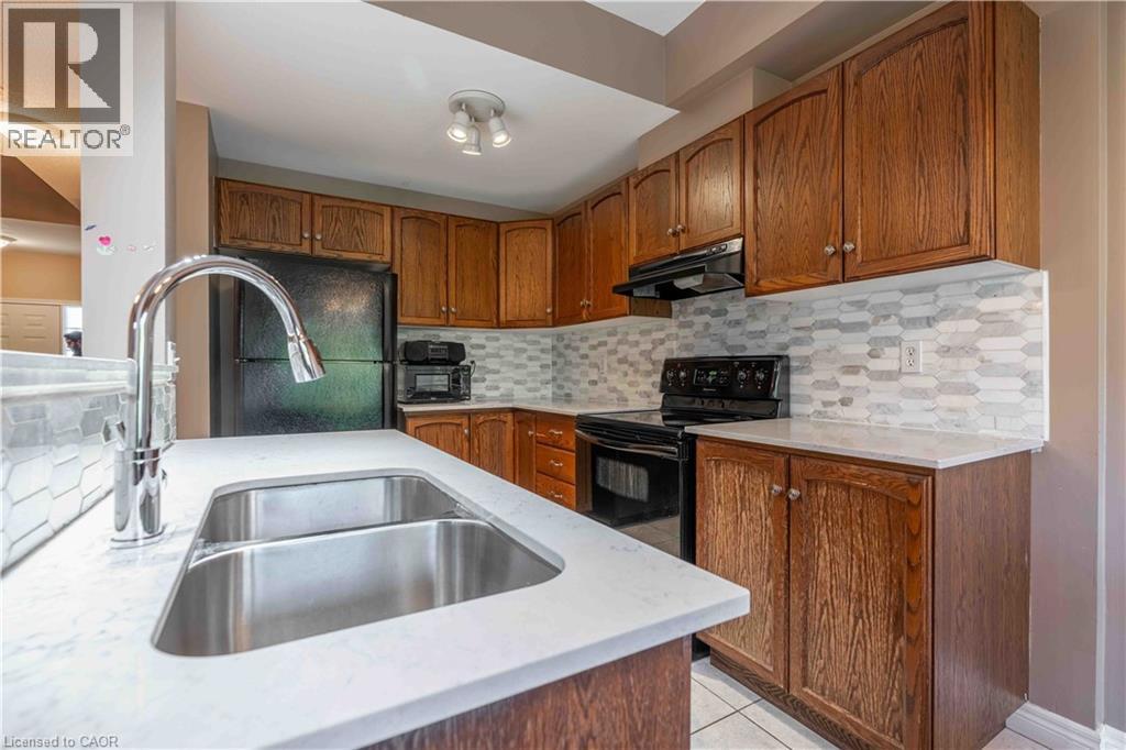 232 Stonehenge Drive Unit# 26, Ancaster, Ontario  L9K 1R5 - Photo 14 - 40832207