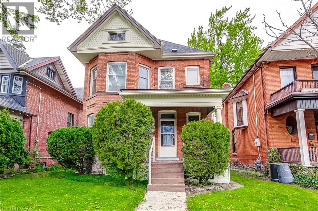 18 Fairleigh Crescent, Hamilton, Ontario  L8M 2K9 - Photo 1 - 40831992