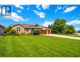 727 Norman STREET, Plympton-Wyoming, Ontario