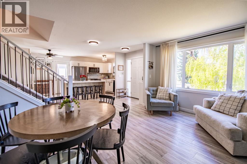 105 Erickson Drive, Red Deer, Alberta  T4R 1X9 - Photo 6 - A2312604