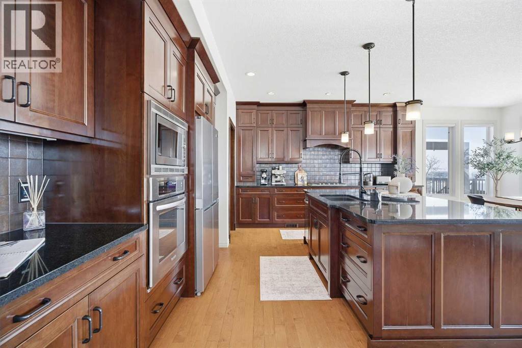 339 Tuscany Estates Rise NW, Calgary, Alberta  T3L 0C6 - Photo 9 - A2297189