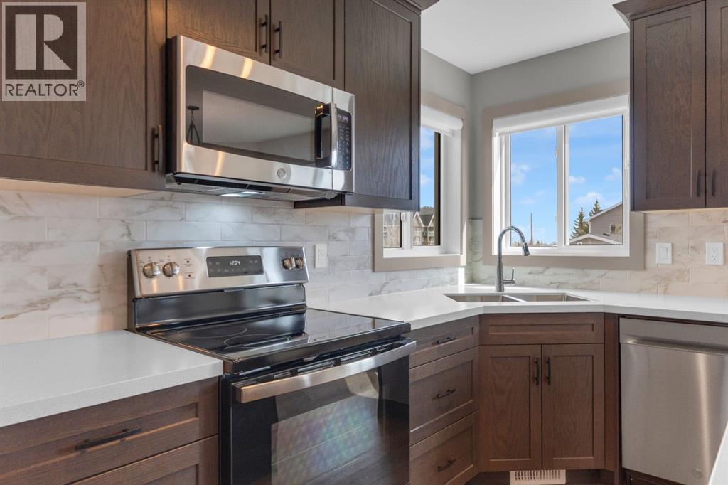 19 Bridleglen Road SW, Calgary, Alberta  T2Y 4H1 - Photo 15 - A2307584