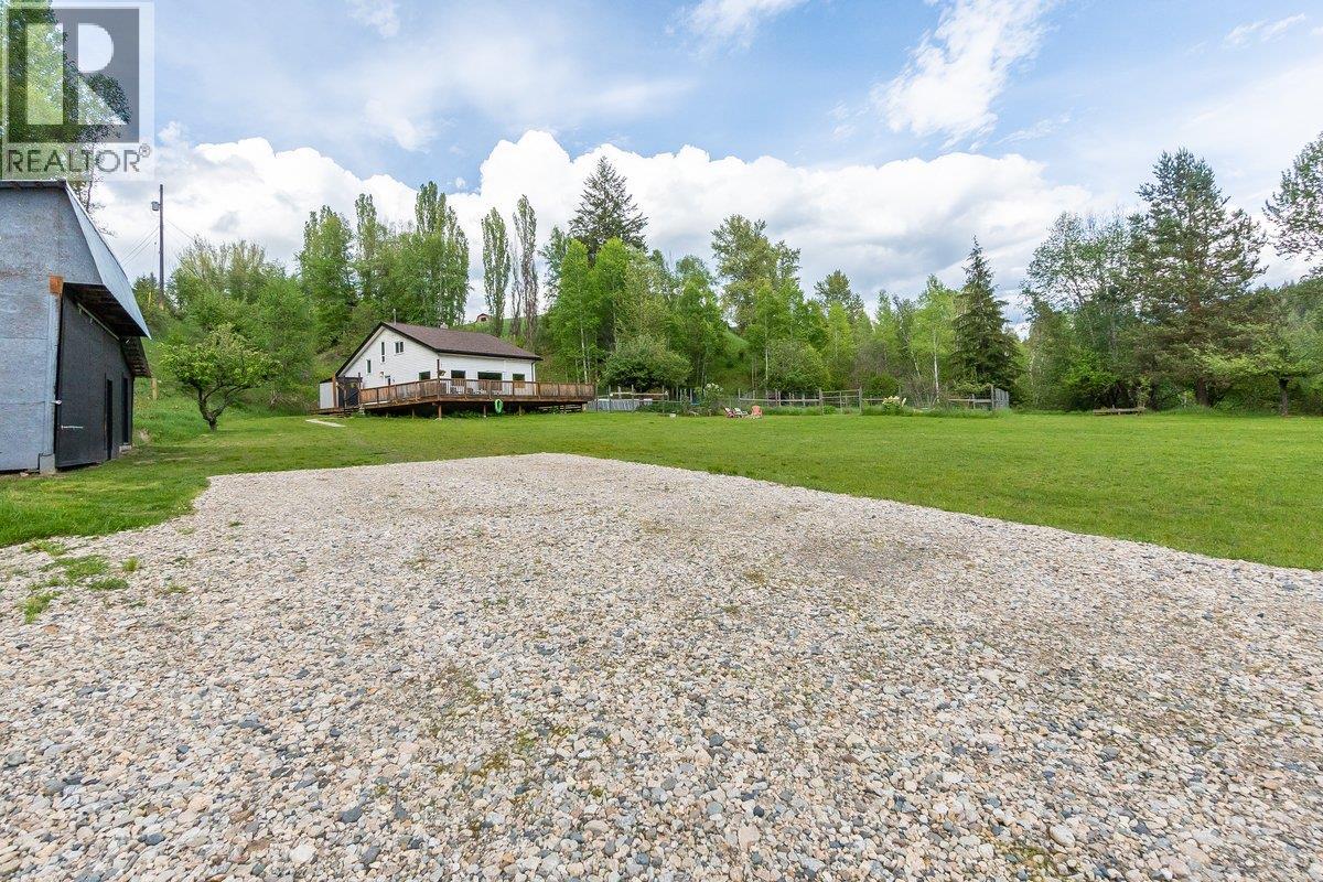 3678 Krestova Cemetery Road, Krestova, British Columbia V0G 1H2 - Photo 43 - 10388229