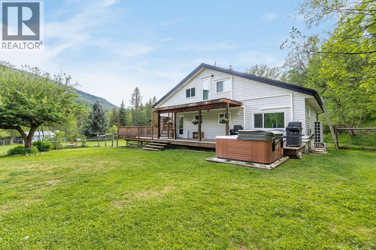 3678 Krestova Cemetery Road, Krestova, British Columbia V0G 1H2 - Photo 57 - 10388229