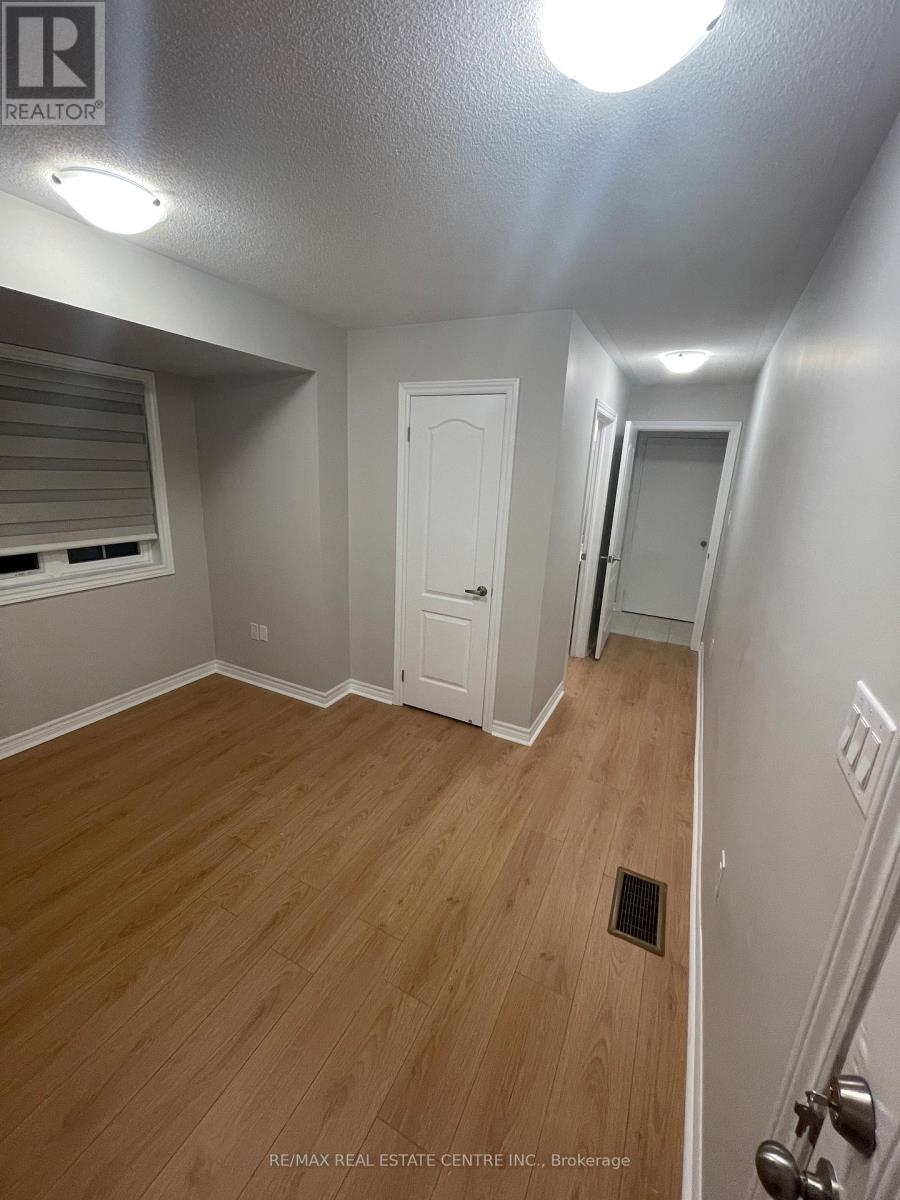 Bsmt - 63 Allegro Drive, Brampton, Ontario  L6Y 0H8 - Photo 13 - W13154626