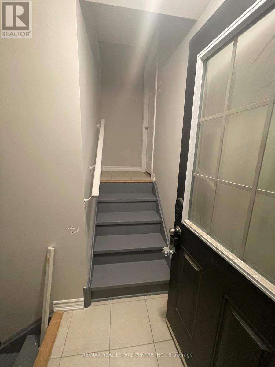 Bsmt - 63 Allegro Drive, Brampton, Ontario  L6Y 0H8 - Photo 9 - W13154626