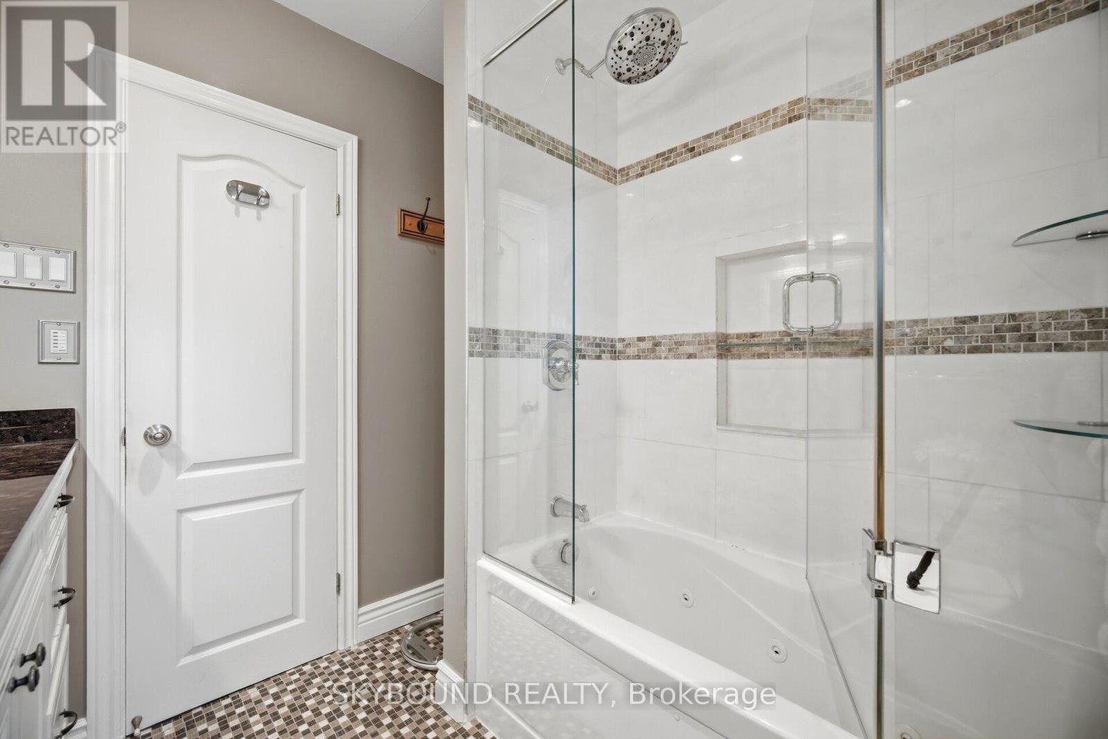 14 Monet Avenue, Toronto, Ontario M9C 3N7 - Photo 28 - W13154654