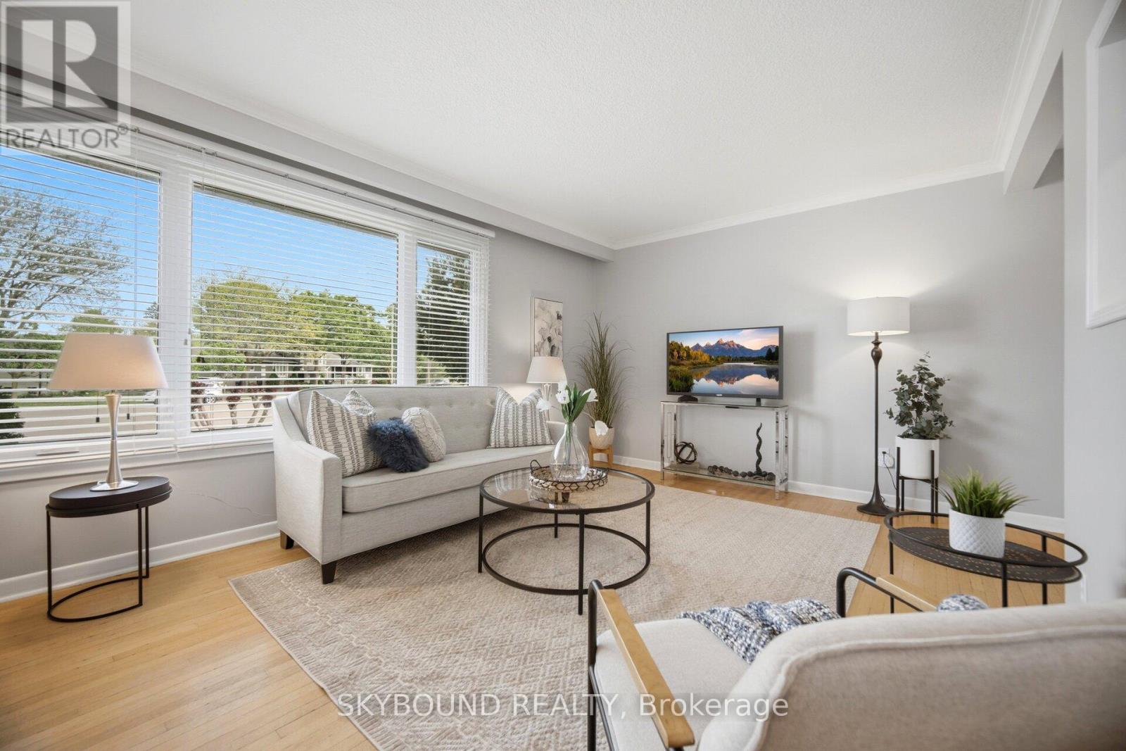 14 Monet Avenue, Toronto, Ontario M9C 3N7 - Photo 8 - W13154654