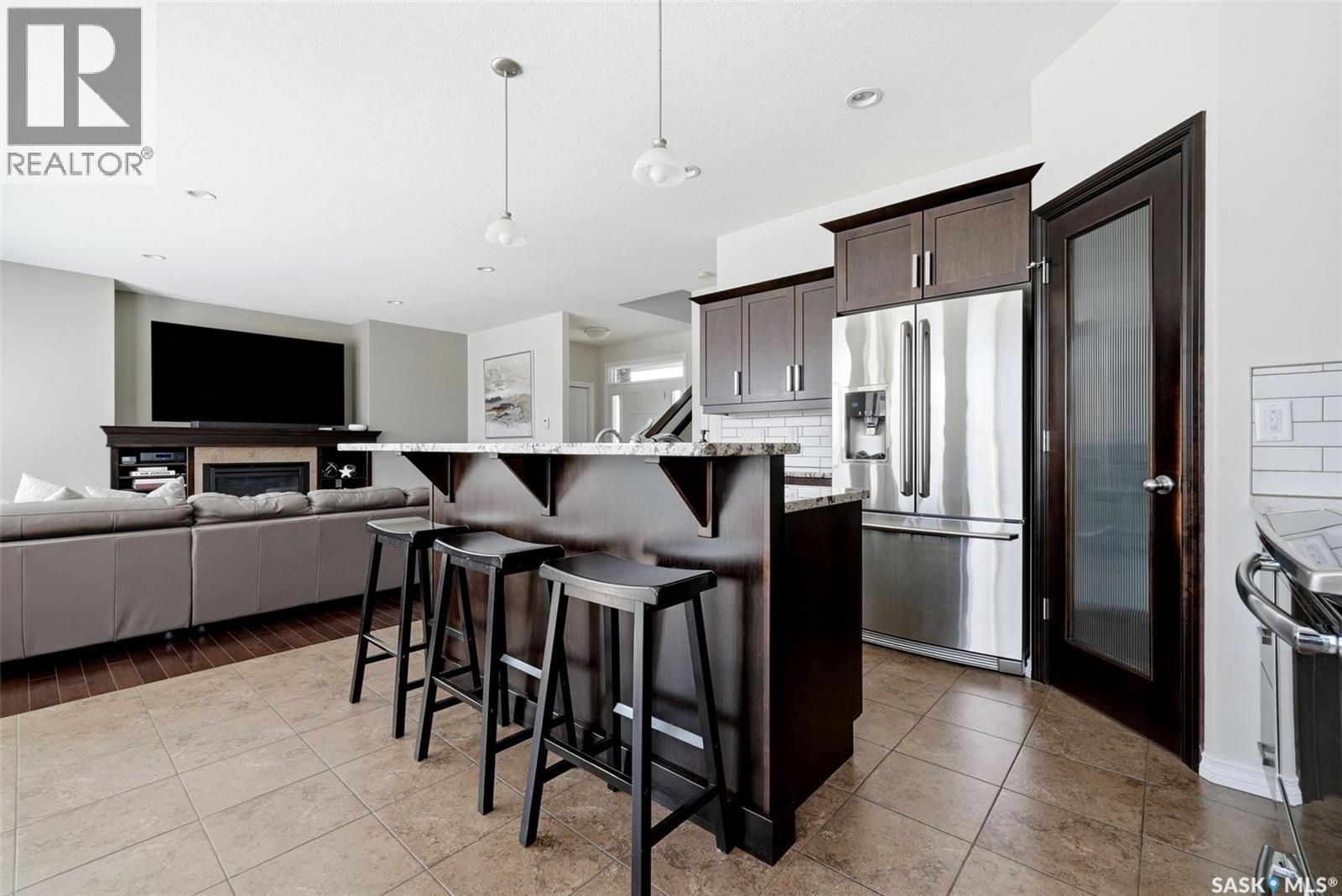 141 Oxbow Crescent, Regina, Saskatchewan S4Y 0A7 - Photo 8 - SK036568