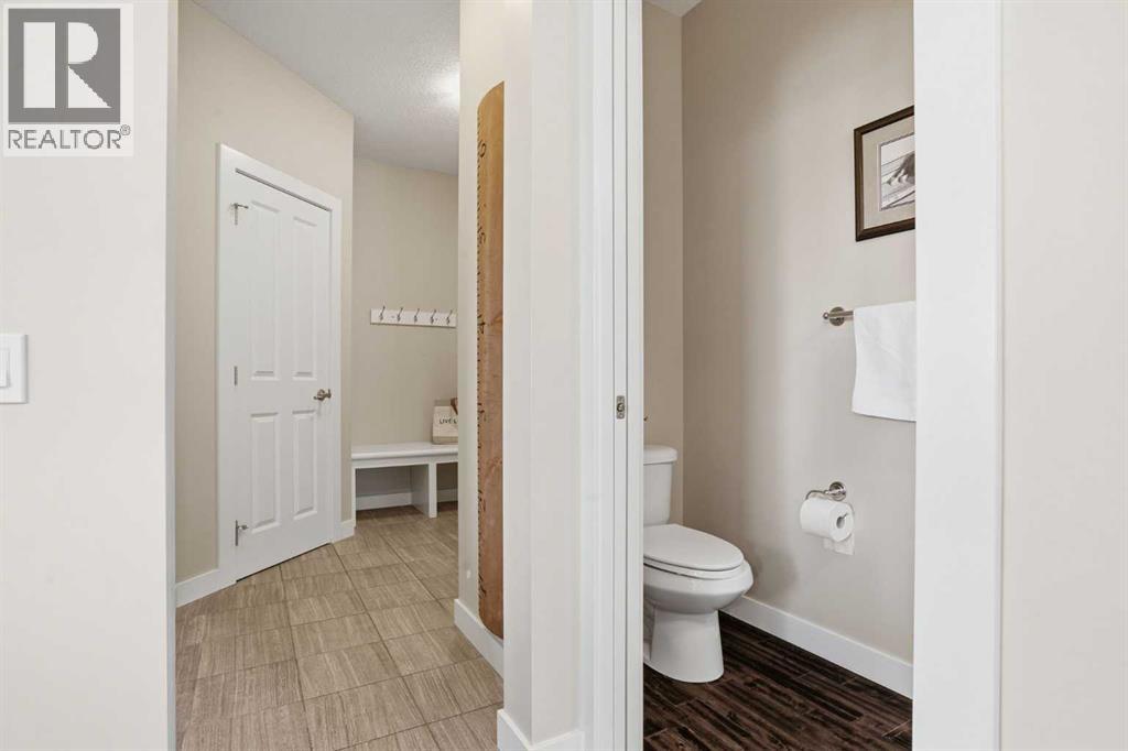 96 Drake Landing Heights, Okotoks, Alberta  T1S 0M8 - Photo 23 - A2305406