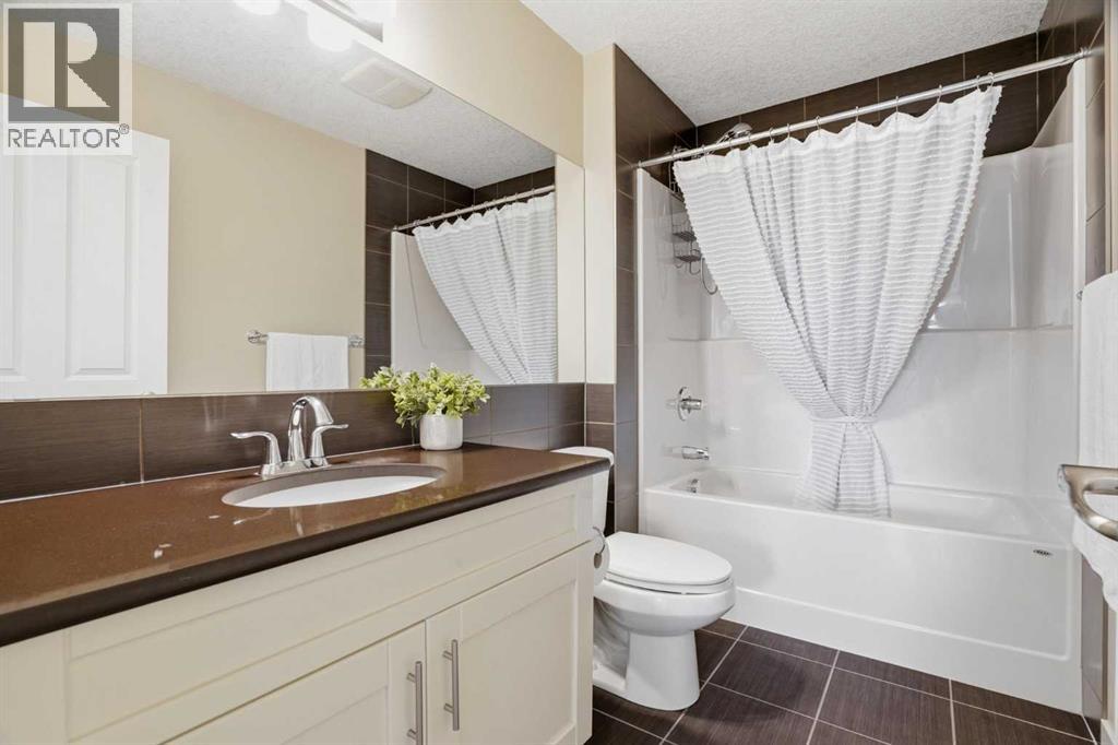 96 Drake Landing Heights, Okotoks, Alberta  T1S 0M8 - Photo 38 - A2305406