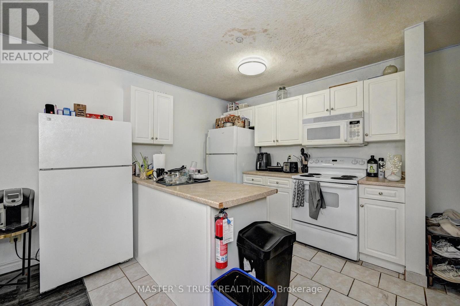 Unit 12 - 81 Columbia Street W, Waterloo, Ontario  N2L 3K7 - Photo 14 - X13154518