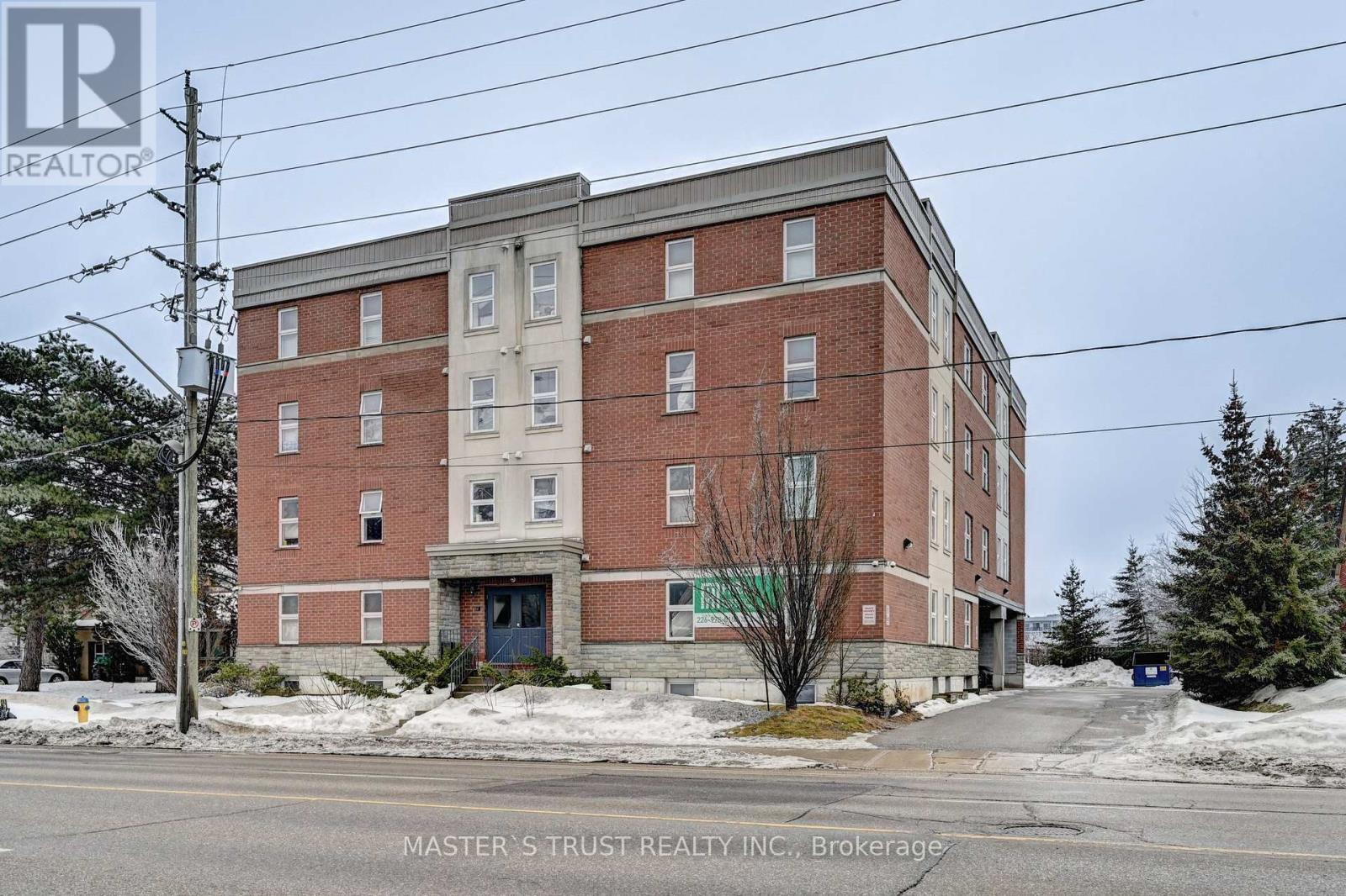 Unit 12 - 81 Columbia Street W, Waterloo, Ontario  N2L 3K7 - Photo 2 - X13154518