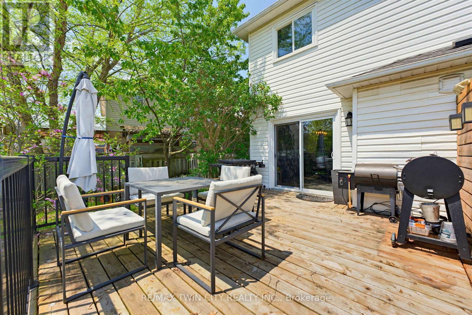 219 Inglis Street, North Dumfries, Ontario  N0B 1E0 - Photo 24 - X13154594