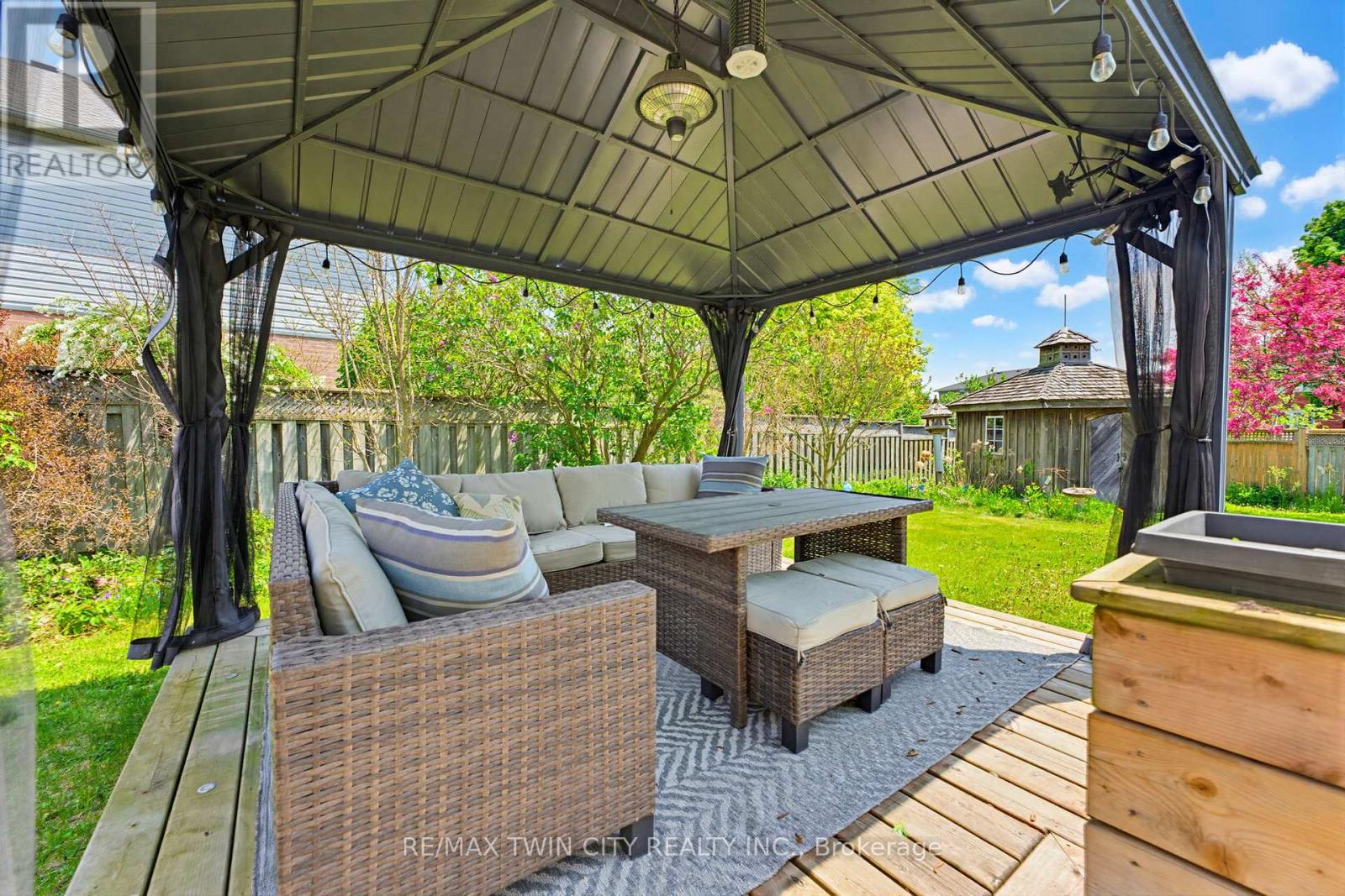219 Inglis Street, North Dumfries, Ontario  N0B 1E0 - Photo 26 - X13154594