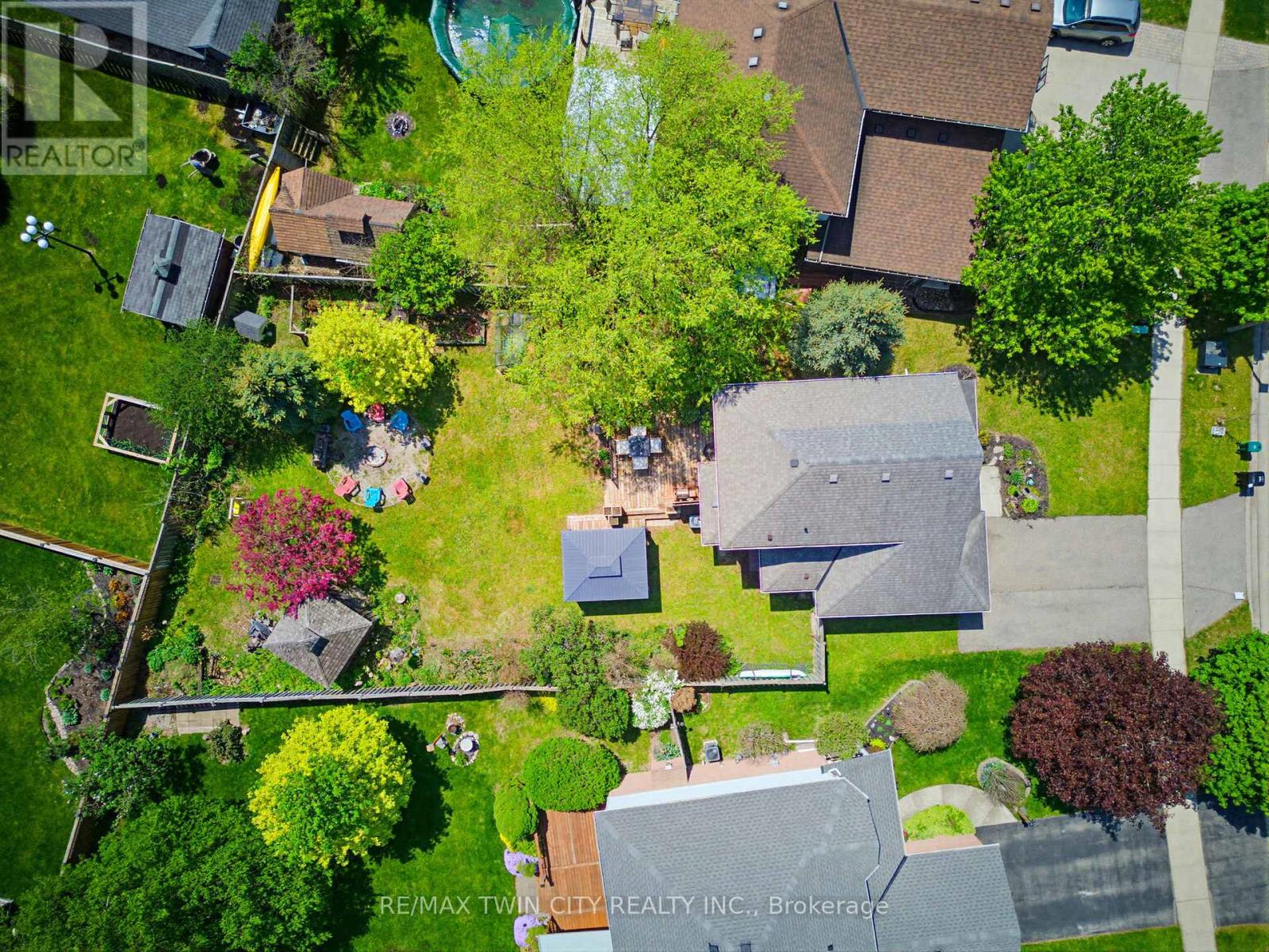 219 Inglis Street, North Dumfries, Ontario  N0B 1E0 - Photo 37 - X13154594
