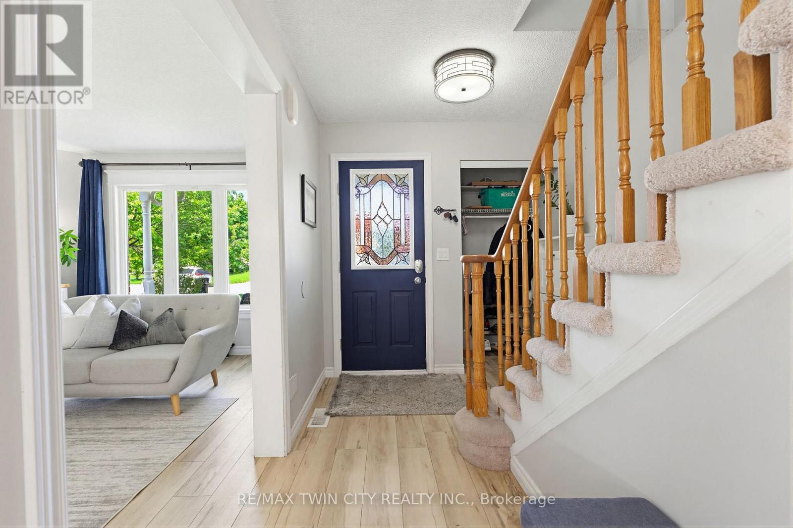 219 Inglis Street, North Dumfries, Ontario  N0B 1E0 - Photo 4 - X13154594