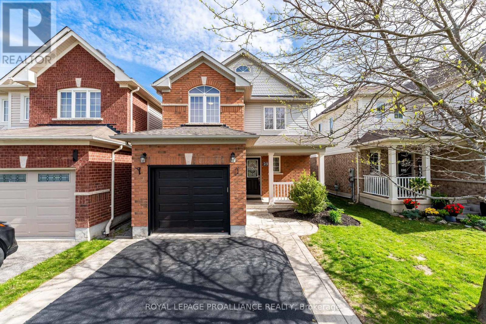23 Courvier Crescent, Clarington, Ontario  L1C 0E7 - Photo 1 - E13154680