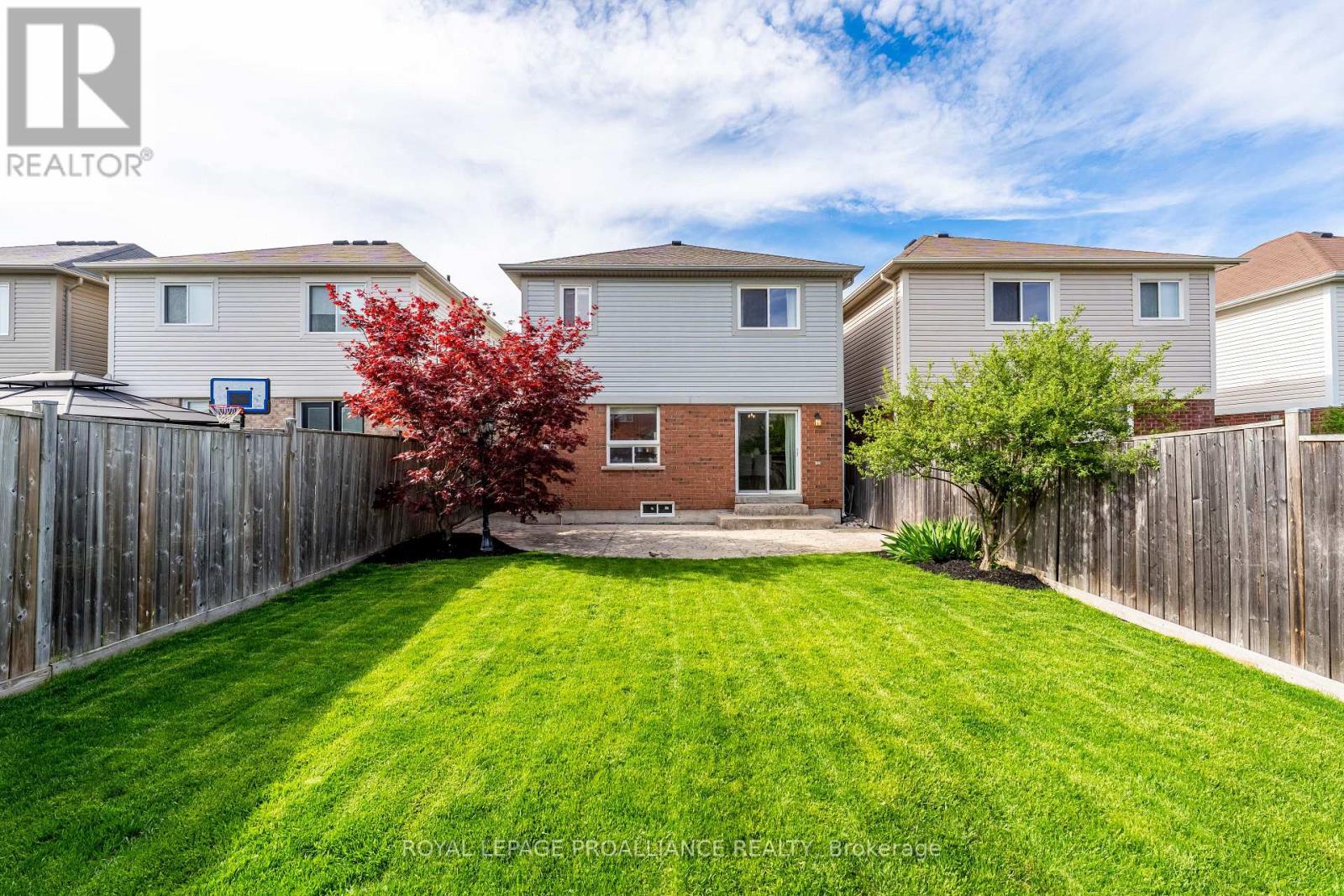 23 Courvier Crescent, Clarington, Ontario  L1C 0E7 - Photo 8 - E13154680